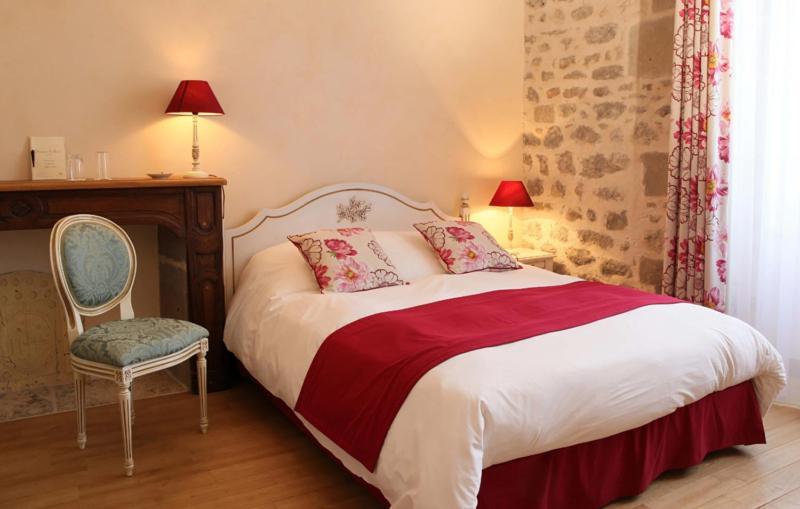 Domaine Saint-Roch Hotel Spa Salzuit Kültér fotó