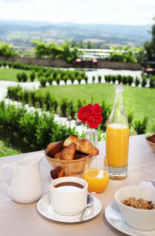 Domaine Saint-Roch Hotel Spa Salzuit Kültér fotó