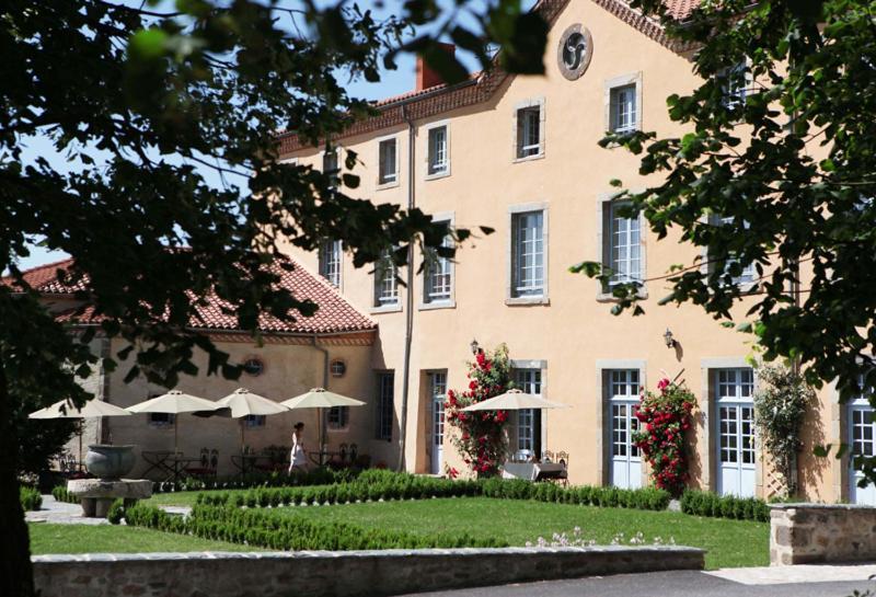 Domaine Saint-Roch Hotel Spa Salzuit Kültér fotó