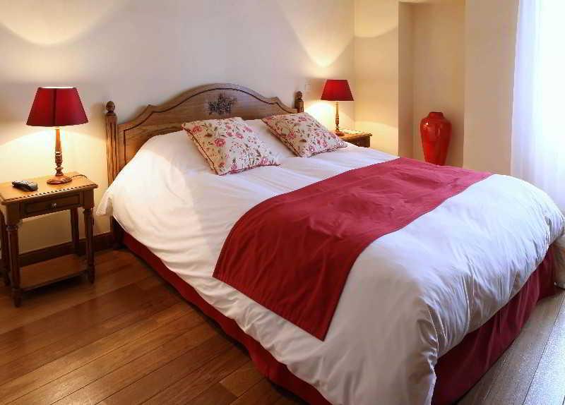 Domaine Saint-Roch Hotel Spa Salzuit Kültér fotó