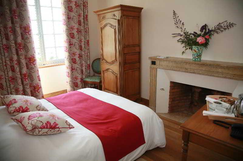 Domaine Saint-Roch Hotel Spa Salzuit Kültér fotó