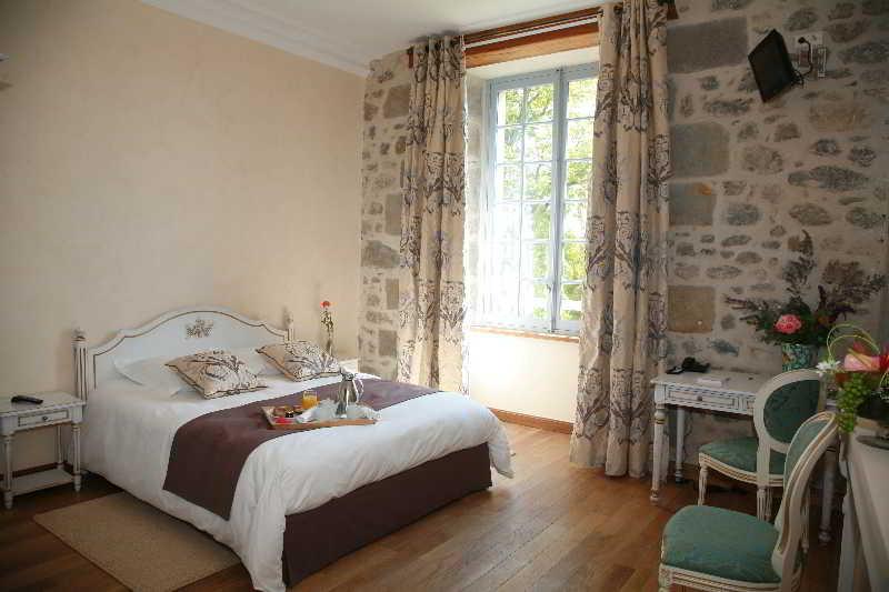 Domaine Saint-Roch Hotel Spa Salzuit Kültér fotó