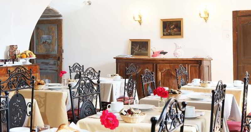 Domaine Saint-Roch Hotel Spa Salzuit Kültér fotó